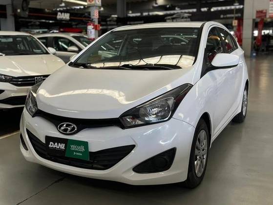 HYUNDAI HB20S 1.6 COMFORT PLUS 16V FLEX 4P AUTOMÁTICO